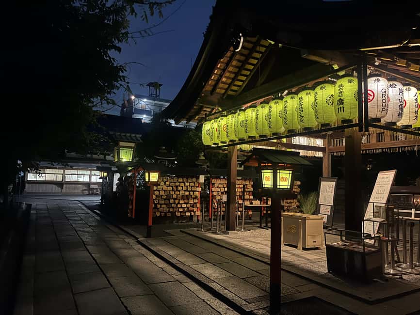 Kyoto: Gion Magical Night Walking Tour with Geisha Trivia - Finishing at a shrine more than 1,000 years old