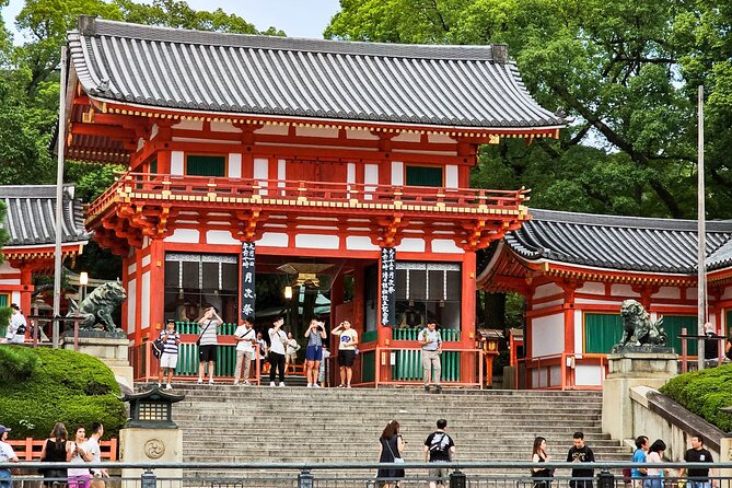 Kyoto Gion Night Walk & Geisha District Guided Tour - Meeting point, finish, and practical planning
