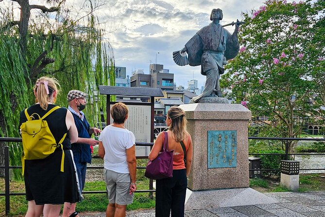 Kyoto Gion Night Walk & Geisha District Guided Tour - Who should book this Gion night walk?
