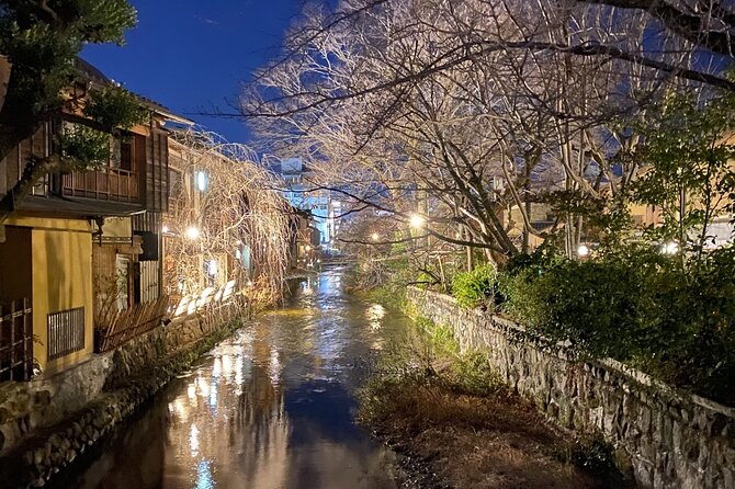 Kyoto: Gion Night Walking Tour with Geisha Insight - From old Gion to Shijo-Kawaramachi