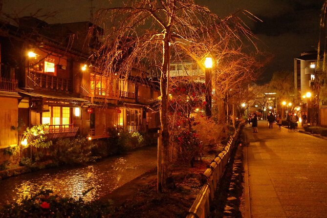 Kyoto: Gion Night Walking Tour with Geisha Insight - What the $25 price really buys