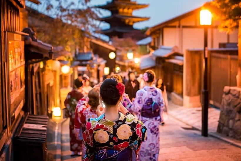 Kyoto: Gion Sunset Walking Tour with Local Guide - Key points to know before booking