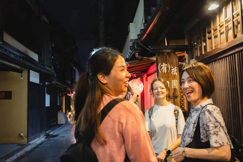 Kyoto: Gion World of the Geisha Guided Walking Tour - Key points to know before you book
