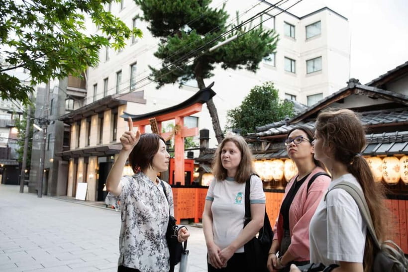 Kyoto: Gion World of the Geisha Guided Walking Tour - Who will enjoy this Gion experience