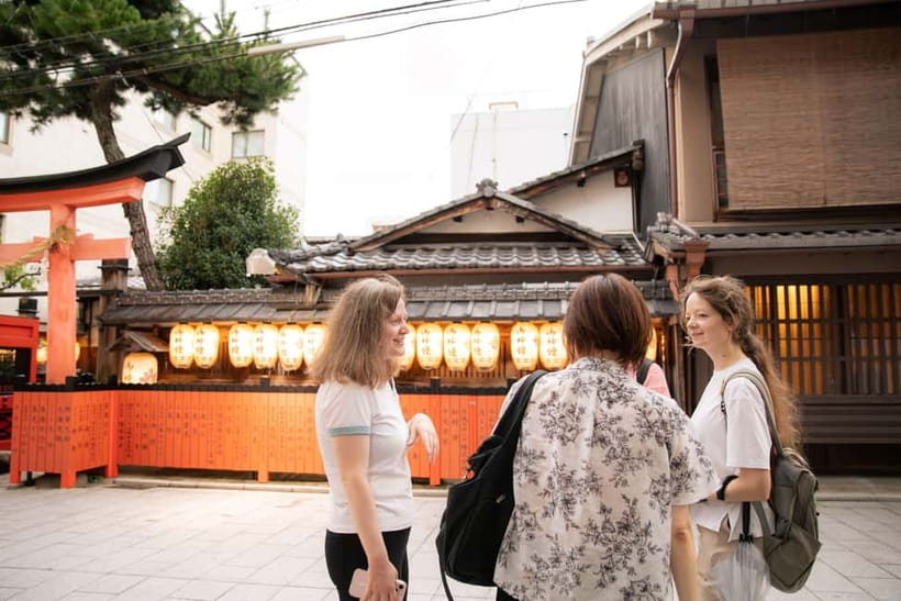 Kyoto: Gion World of the Geisha Guided Walking Tour - Gion Corner and the final stretch