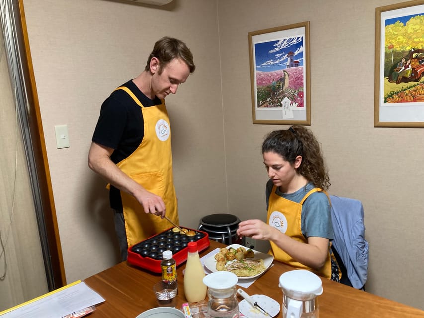 Kyoto: Hands-on Takoyaki and Okonomiyaki Cooking (1 Hour) - A taste of everyday Kansai food