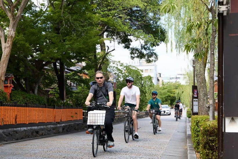 Kyoto: Hidden Gems E-Bike Tour Through Backstreets & Temples - Starting in Gion, where old Kyoto meets the city