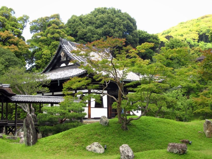 Kyoto: Historic Higashiyama Walking Tour - Kiyomizu-dera and the Otowa Waterfall