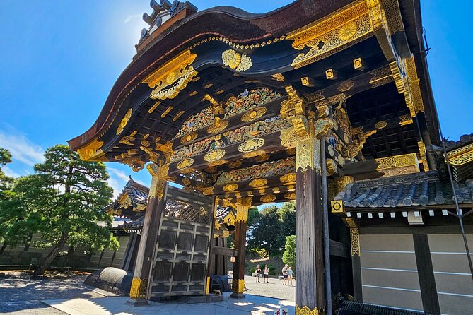 Kyoto Imperial Palace & Nijo Castle Guided Walking Tour - 3 Hours - Why these two sites work well together