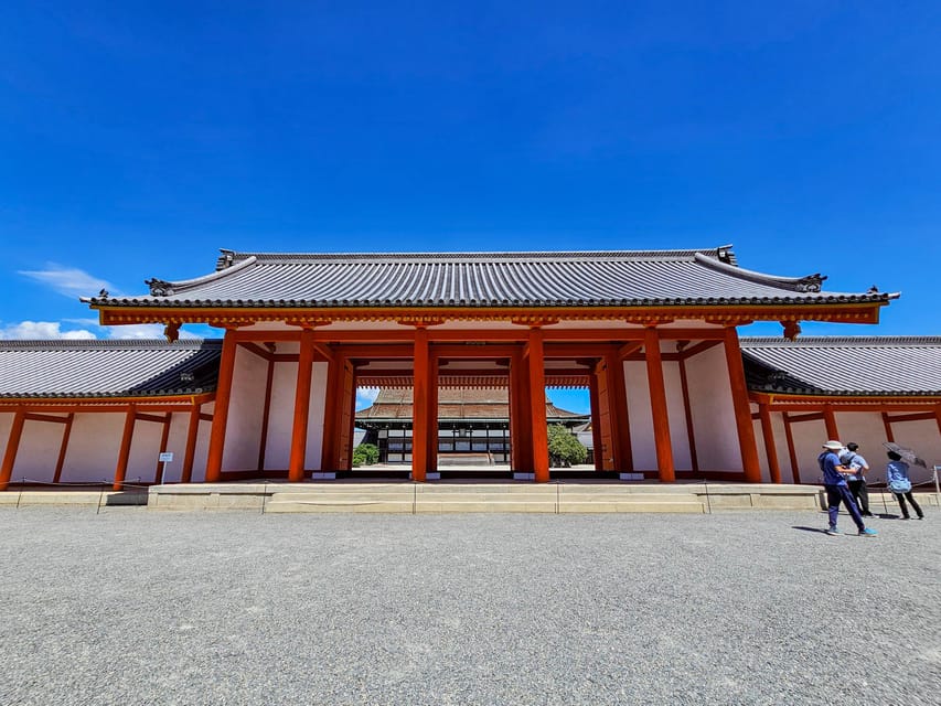 Kyoto: Imperial Palace & Nijo Castle Guided Walking Tour - Kyoto Imperial Palace and the former court