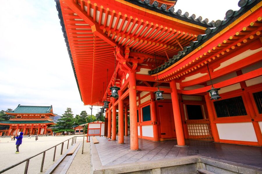 Kyoto: Imperial Palace & Nijo Castle Guided Walking Tour - Who will get the most from the $49 price