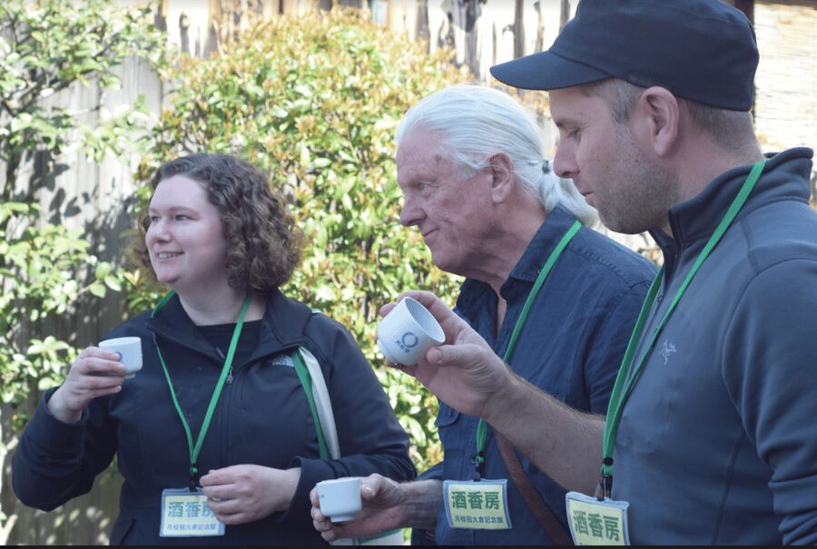 Kyoto: Insider Sake Brewery Tour with Sake and Food Pairing - Food pairing makes the lesson stick