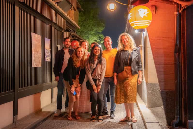 Kyoto: Izakaya Bars Guided Walking Tour - Kiyamachi and the izakaya experience