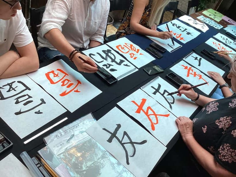 Kyoto: Japanese Calligraphy Workshop - Arriving at Gojo Paradiso beside the Takase River