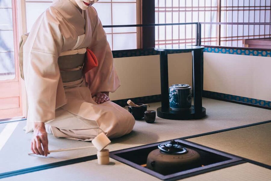 Kyoto: Kimono Tea Ceremony at Orizuruya Gion - Arriving at Orizuruya Gion