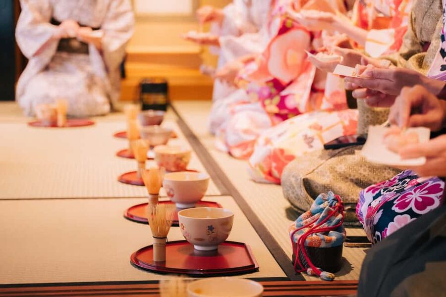 Kyoto: Kimono Tea Ceremony at Orizuruya Gion - Why the small group makes a difference