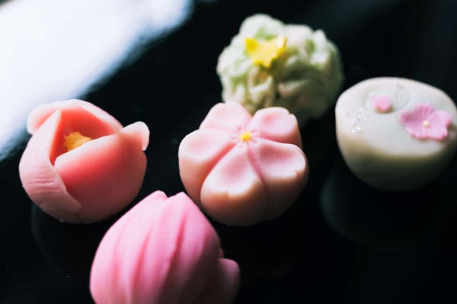 Kyoto: Kimono Tea Ceremony at Orizuruya Gion - The bonus of wearing the kimono around Gion
