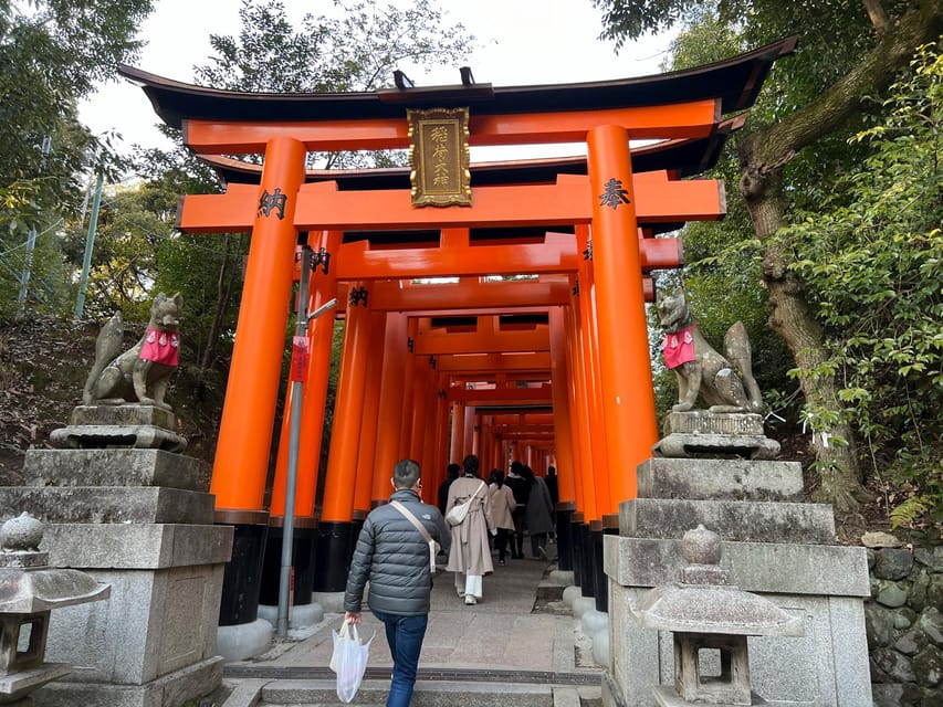 Kyoto: Kiyomizu-dera, Fushimi Inari & Gion Geisha District - Walking into Gion and learning about geisha culture