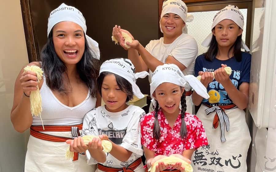 Kyoto Michelin Ramen Workshop or Painting Ramen Essentials - Painting bowls and spoons
