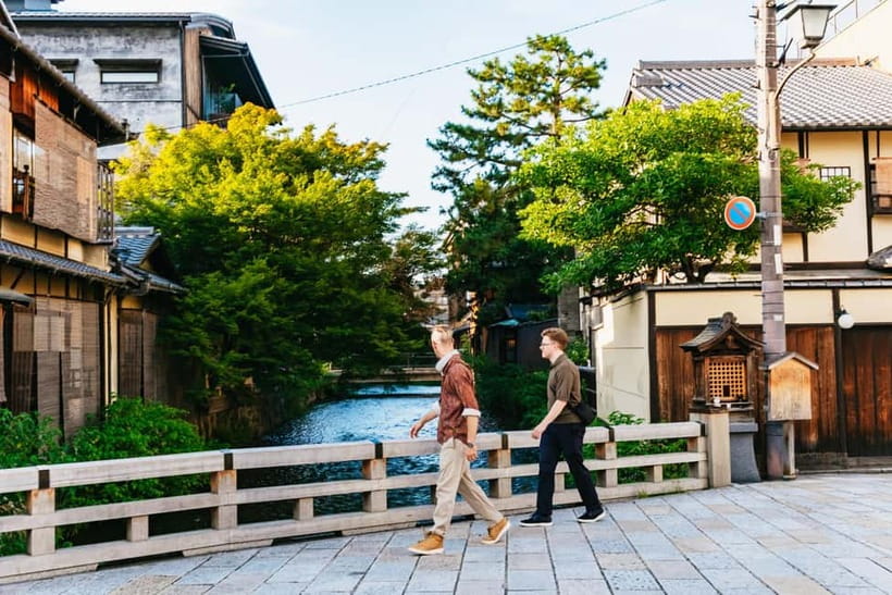 Kyoto Night All-Inclusive Eats and Streets, Gion and Beyond - Walking through Gion and its geisha traditions
