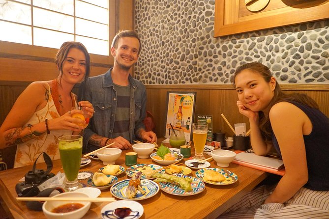 Kyoto Night Foodie Tour in Gion (9+ dishes + 6 Sake tastings) - A Kyoto evening built around small places