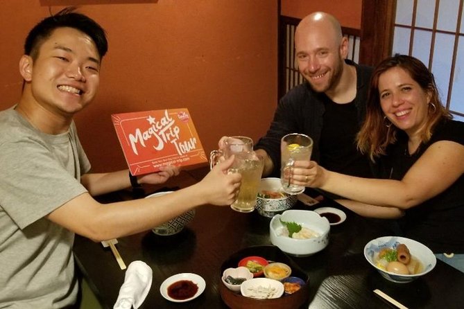 Kyoto Night Foodie Tour in Gion (9+ dishes + 6 Sake tastings) - The guide can make or break the evening