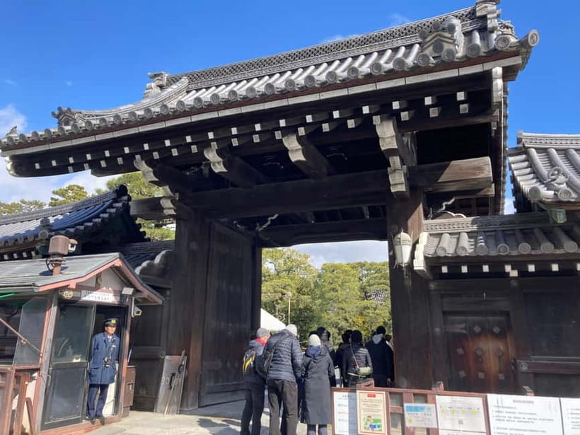 Kyoto: Nijo Castle and Kyoto Imperial Palace Guided Tour - Kyoto Imperial Palace: beauty, ceremony, and a possible limitation