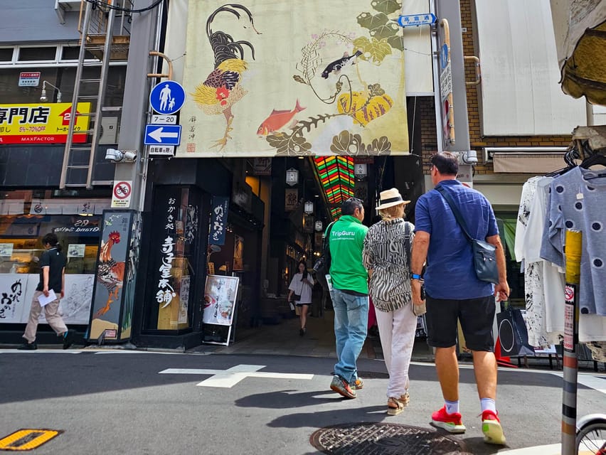Kyoto: Nishiki Market and Depachika Food Tour with a Local - How the small group changes the experience