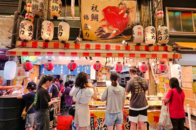 Kyoto Nishiki Market & Depachika: 2-hours Food Tour with a Local - Moving into Nishiki Market