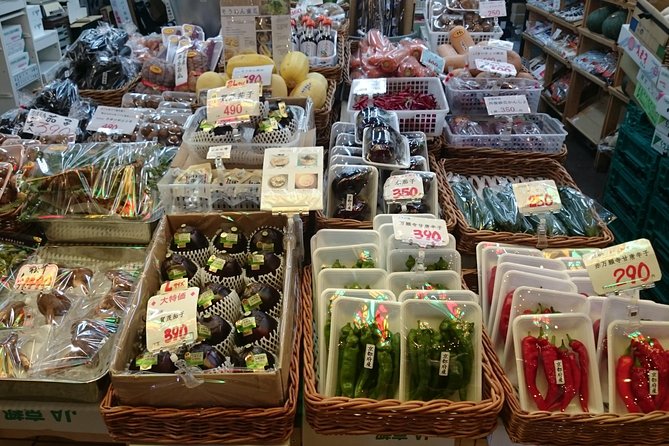Kyoto Nishiki Market Food and Culture Walking Tour - Takoyakushido Eifukuji, a small temple in an everyday setting