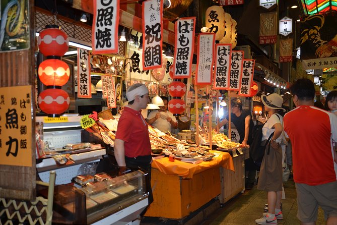 Kyoto Nishiki Market Tour - Tea, Sake, Dashi, and a Seasonal Lunch