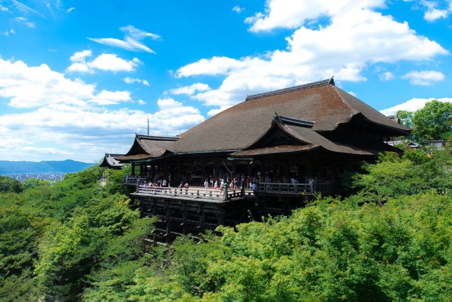 Kyoto: Personalized Guided Private Tour - Gion and the wooden lanes of old Kyoto