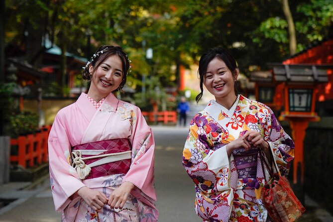Kyoto Portrait Tour with Kimono - Yasaka Pagoda ends the walk