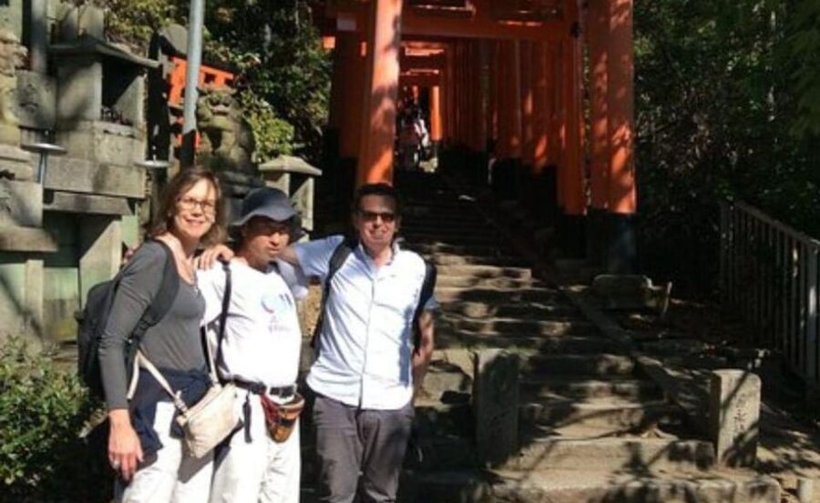 Kyoto : Private Custom Walking Tour With A Local Guide - Best for families, first visits, and focused interests