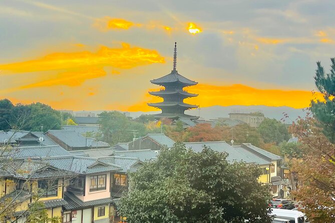 Kyoto Private Customized Day Tour with Guide - Nishiki Market shows Kyoto through food