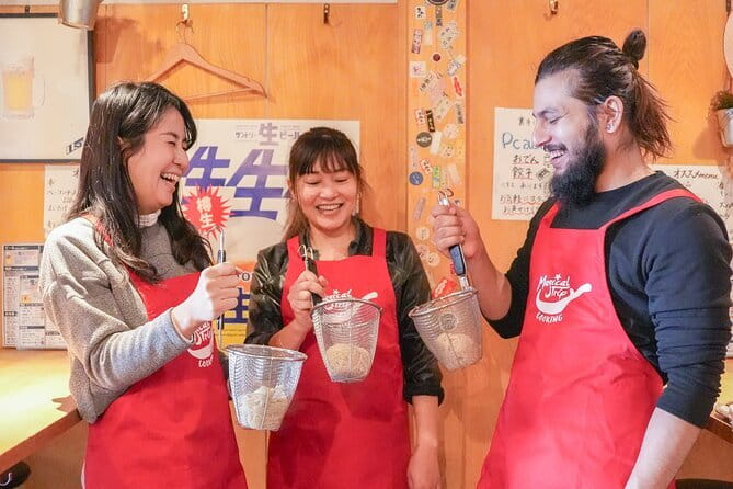 Kyoto Ramen and Gyoza Cooking Class with Professional Chefs - Fold gyoza, then cook and eat them