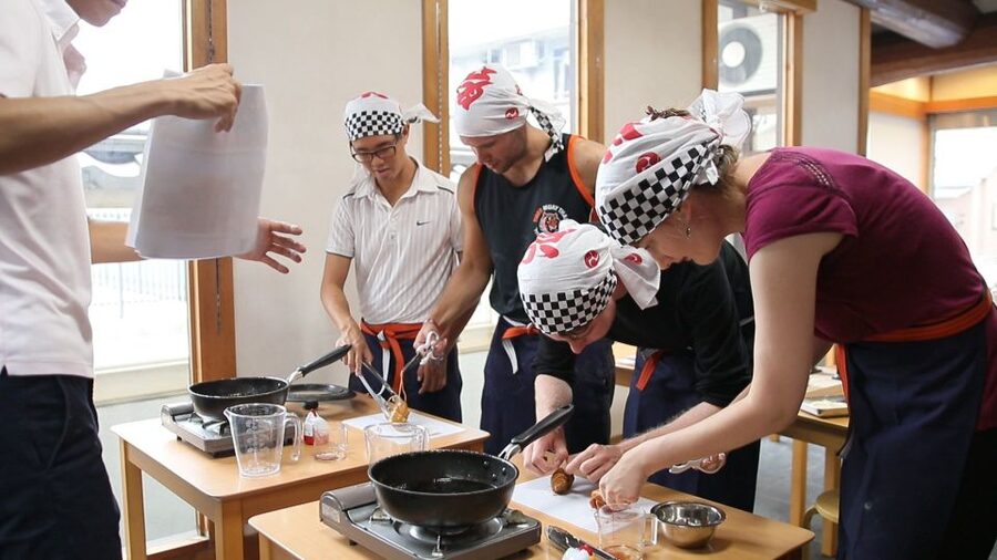 Kyoto: Ramen Cooking Class at a Ramen Factory with Souvenir - Timing, Language, and Practical Details