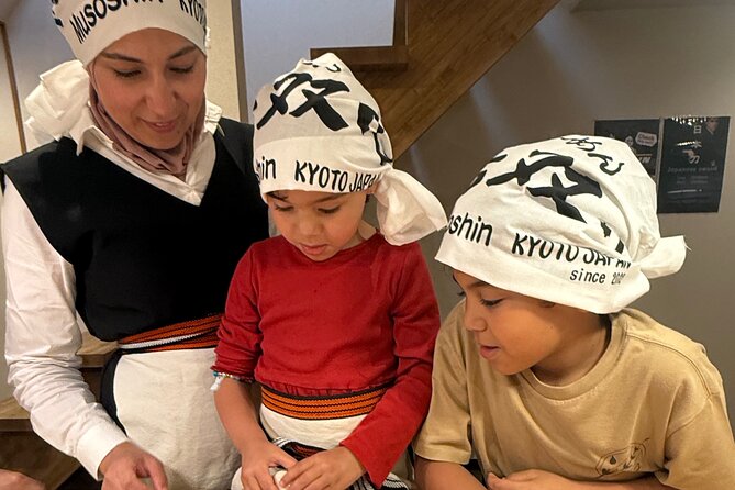 Kyoto Ramen Spoon Painting & Michelin Cooking Class - How the 90-minute timing works