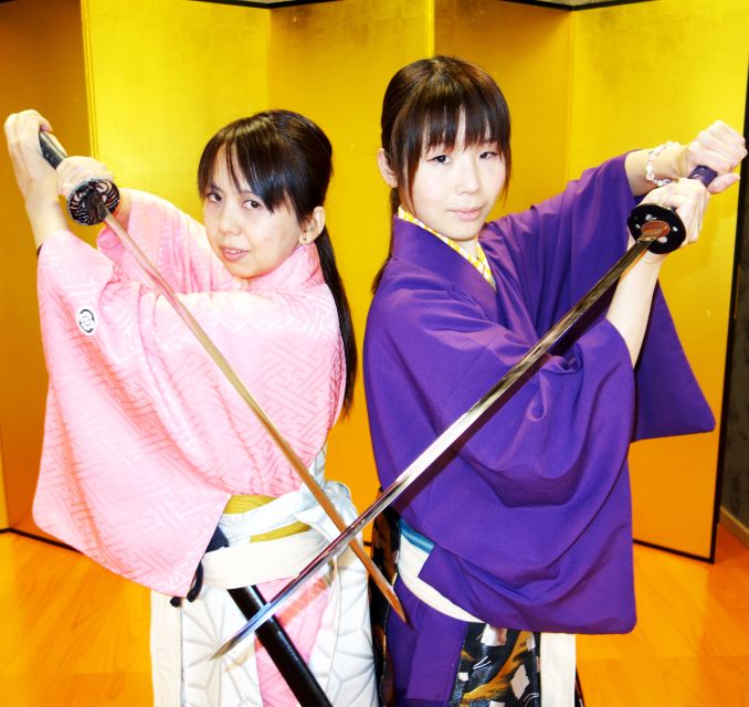 Kyoto: Samurai Sword Class by Experts in Traditional Arts - A four-minute introduction before the sword work