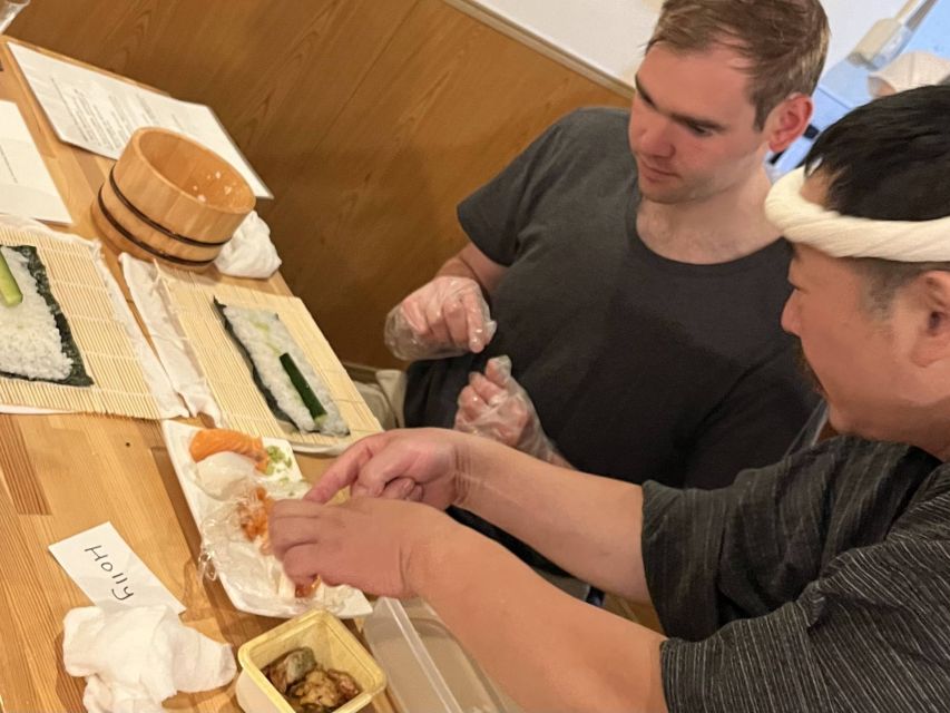 Kyoto: Sushi Making Class with Sushi Chef - Starting with fresh fish and a real sushi chef