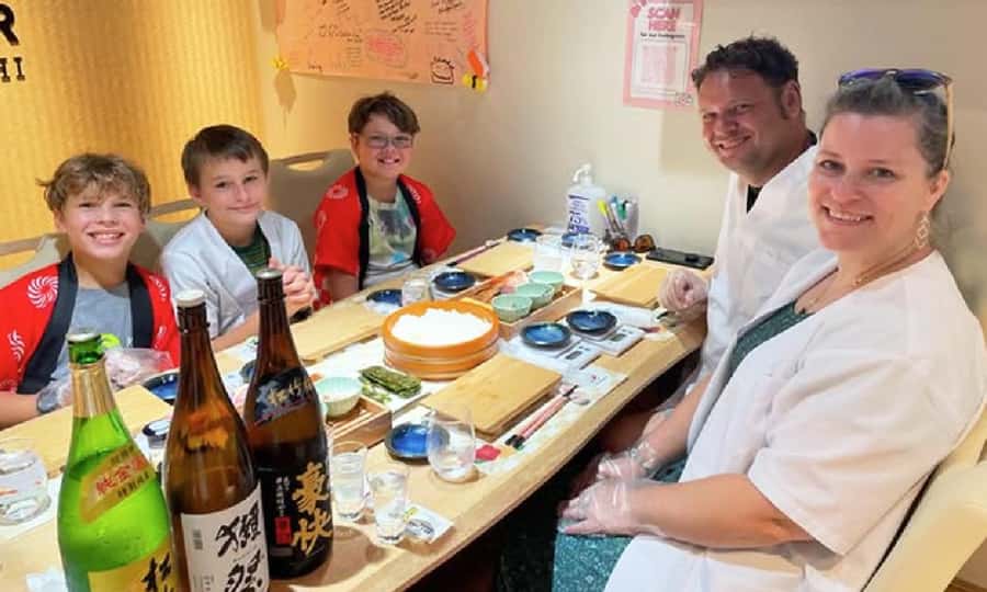 Kyoto: Sushi Making Experience in Kawaramachi - What the $40 price delivers