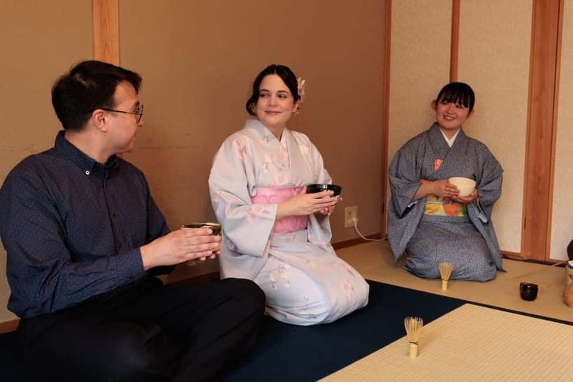 Kyoto: Tea Ceremony Experience - Sitting on the floor and other comfort details