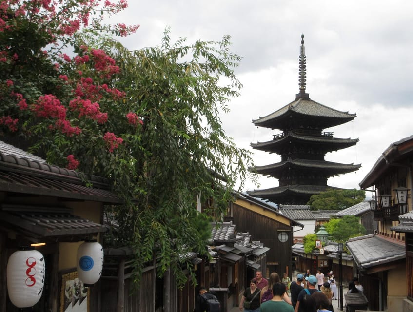 KYOTO: Tempio Kiyomizu Pagode Gion “Geisya” (Guida Italiana) - Starting at Kyoto Station with an Italian-speaking guide