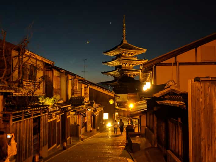 Kyoto: The Geisha Districts of Kyoto Walking Tour - Miyagawacho, where the walk begins