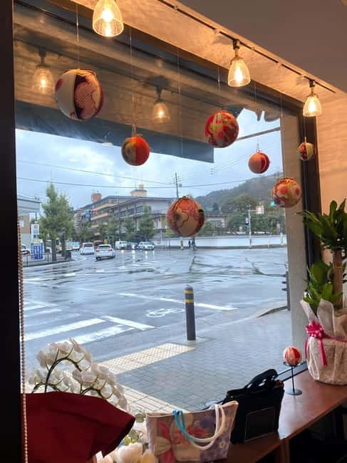 Kyoto: Traditional Kimono Fabric Handicrafts Workshop - The local instructor makes the difference