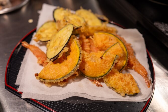 Kyoto Udon and Tempura Cooking Class with Professional Chefs - A full meal with two drinks