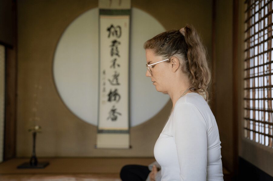 Kyoto: Zen Meditation at a Private Temple with a Monk - How the guides shape the experience