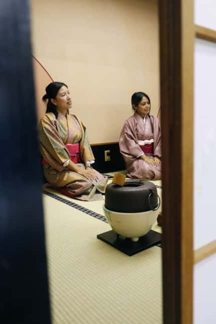 Learn Zen in a class of making Matcha tea near Osaka Castle - Photos without losing your attention