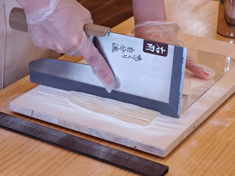 Made from flour in 30min! Ramen-noodle Making Experience! - Hand-cut ramen in the middle of Kappabashi