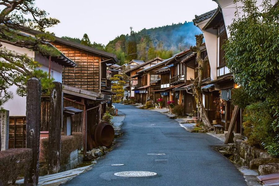 Magome-juku, Tsumago-juku & Ena-kyo 1d Bus Tour from Nagoya - Walking, weather, and practical limits